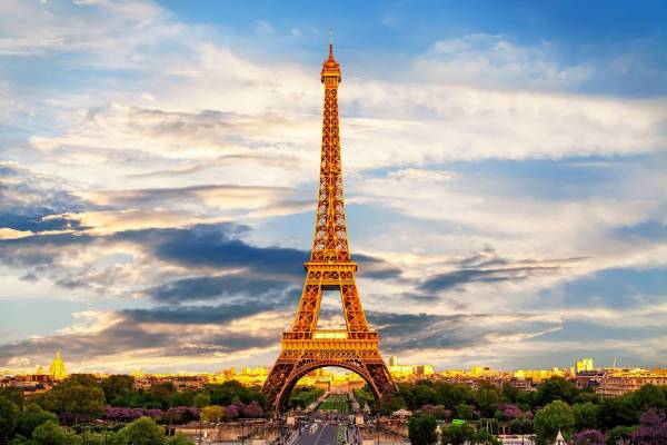 eiffel-tower-in-paris.jpg