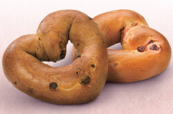 heart-shaped-bagels.jpg